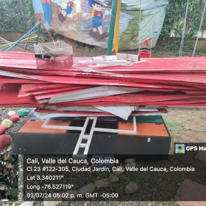 Horno Microondas Oster 1.1 pies cúbicos